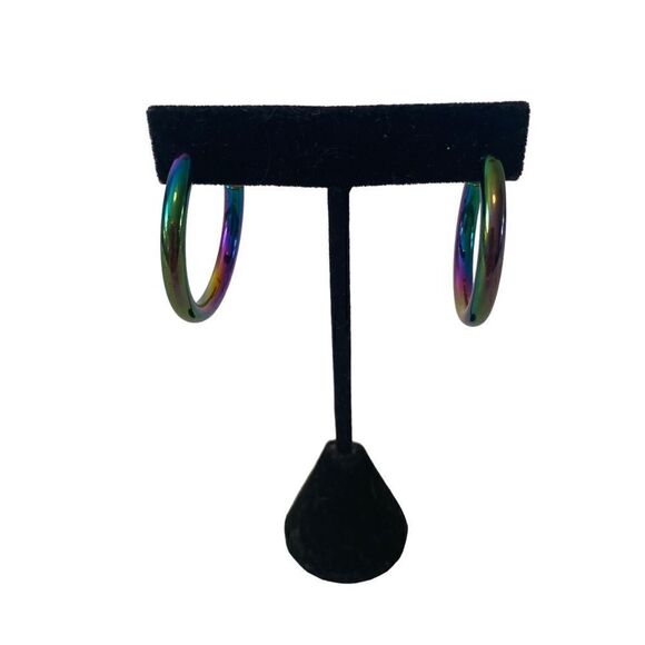 Iridescent Ombré Hoop Earrings. Gorgeous tones of Green, Blue, Purple & Gold. - Picture 2 of 6